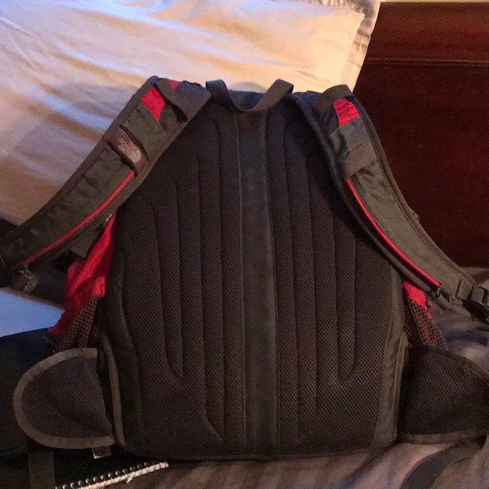 North Face backpack - Picture 6 of 6